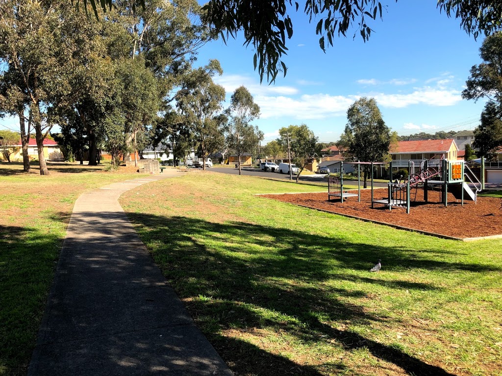 Laundy Reserve | park | 26 Sevenoaks Cres, Bass Hill NSW 2197, Australia | 0297079000 OR +61 2 9707 9000