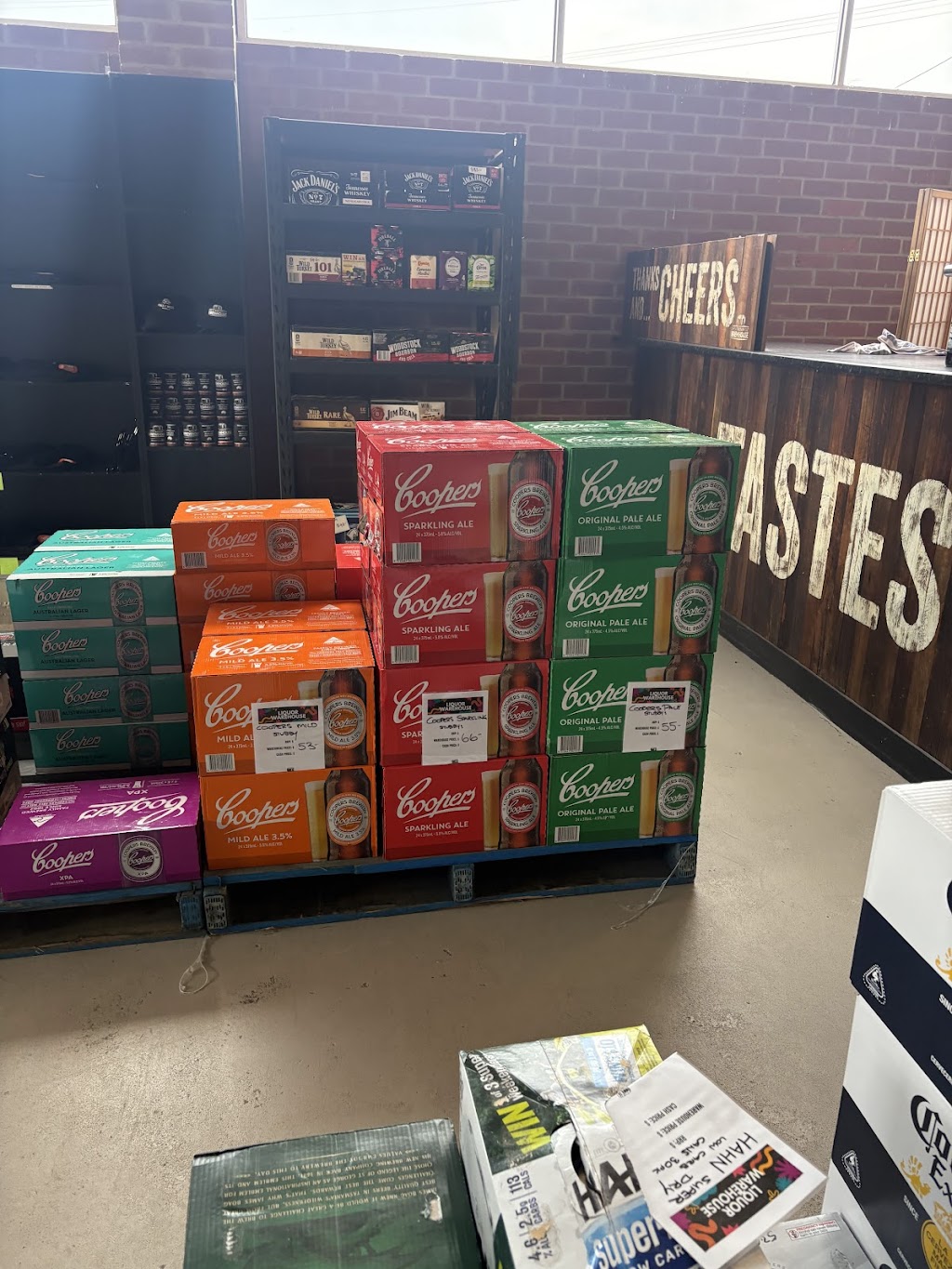 Apollo Bay Liquor Warehouse | 1 McLaren Parade, Apollo Bay VIC 3233, Australia | Phone: (03) 5237 6240