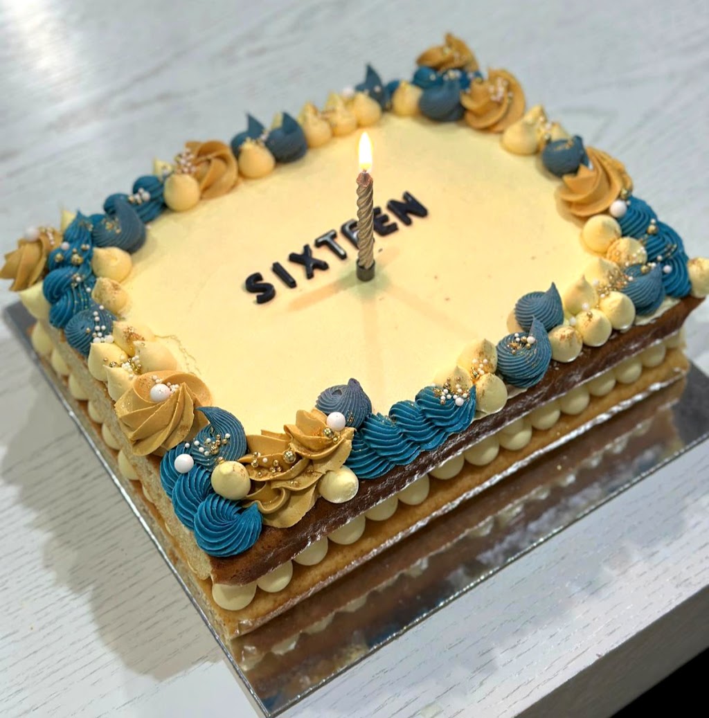 Cakes By Kaptured | 14 Portrait St, Mambourin VIC 3024, Australia | Phone: 0435 643 052