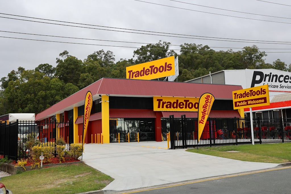 TradeTools | hardware store | 30 Kortum Dr, Burleigh Heads QLD 4220, Australia | 0755221373 OR +61 7 5522 1373