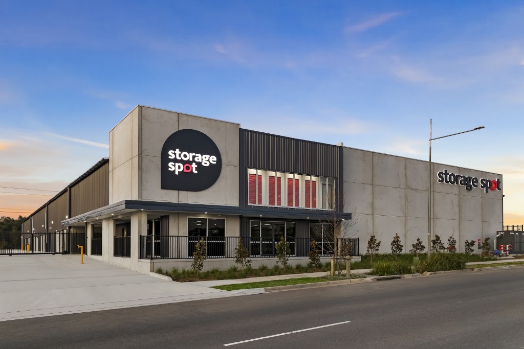 Storage Spot Gregory Hills | 23 Digitaria Dr, Gledswood Hills NSW 2557, Australia | Phone: (02) 7257 7007