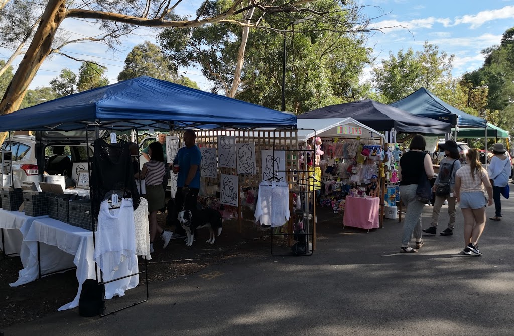 Eltham Community Craft & Produce Market | Panther Pl, Eltham VIC 3095, Australia | Phone: 0401 288 027