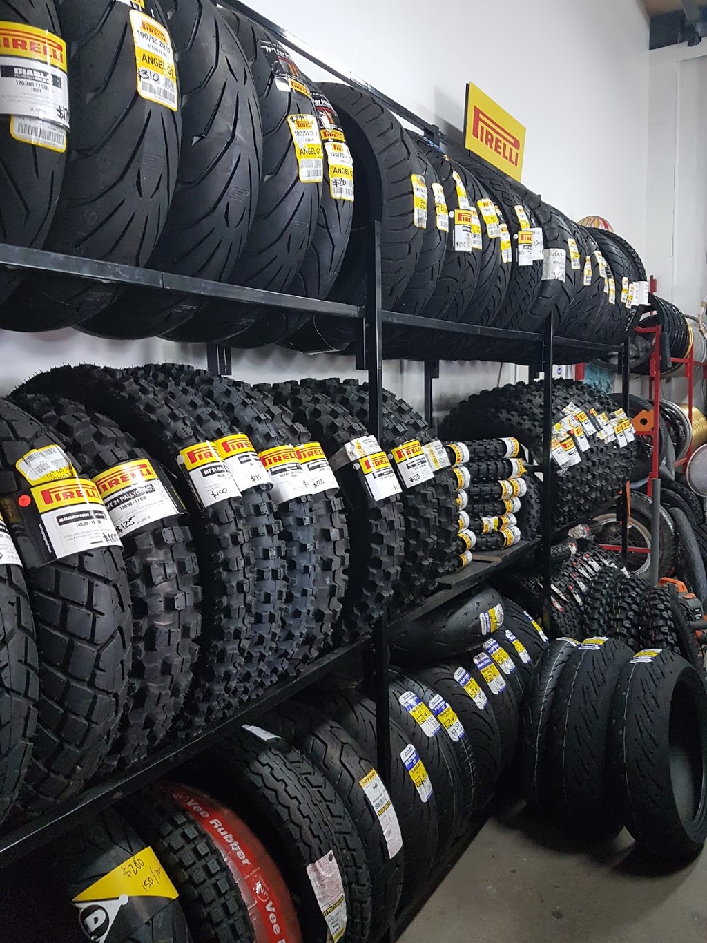 Apex Motorcycles Tyres And Accessories | The Suncoast Centre, 10/2 Main Dr, Bokarina QLD 4575, Australia | Phone: 0411 234 559