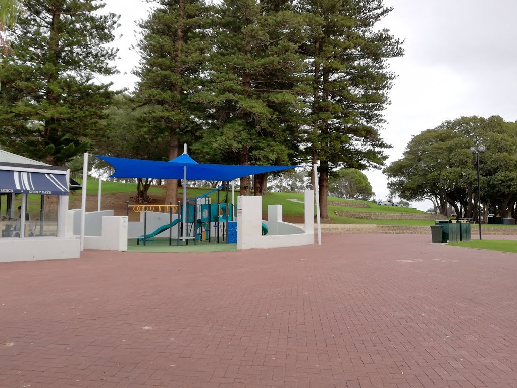 Point Walter Reserve Carpark | parking | 5 Honour Ave, Bicton WA 6157, Australia