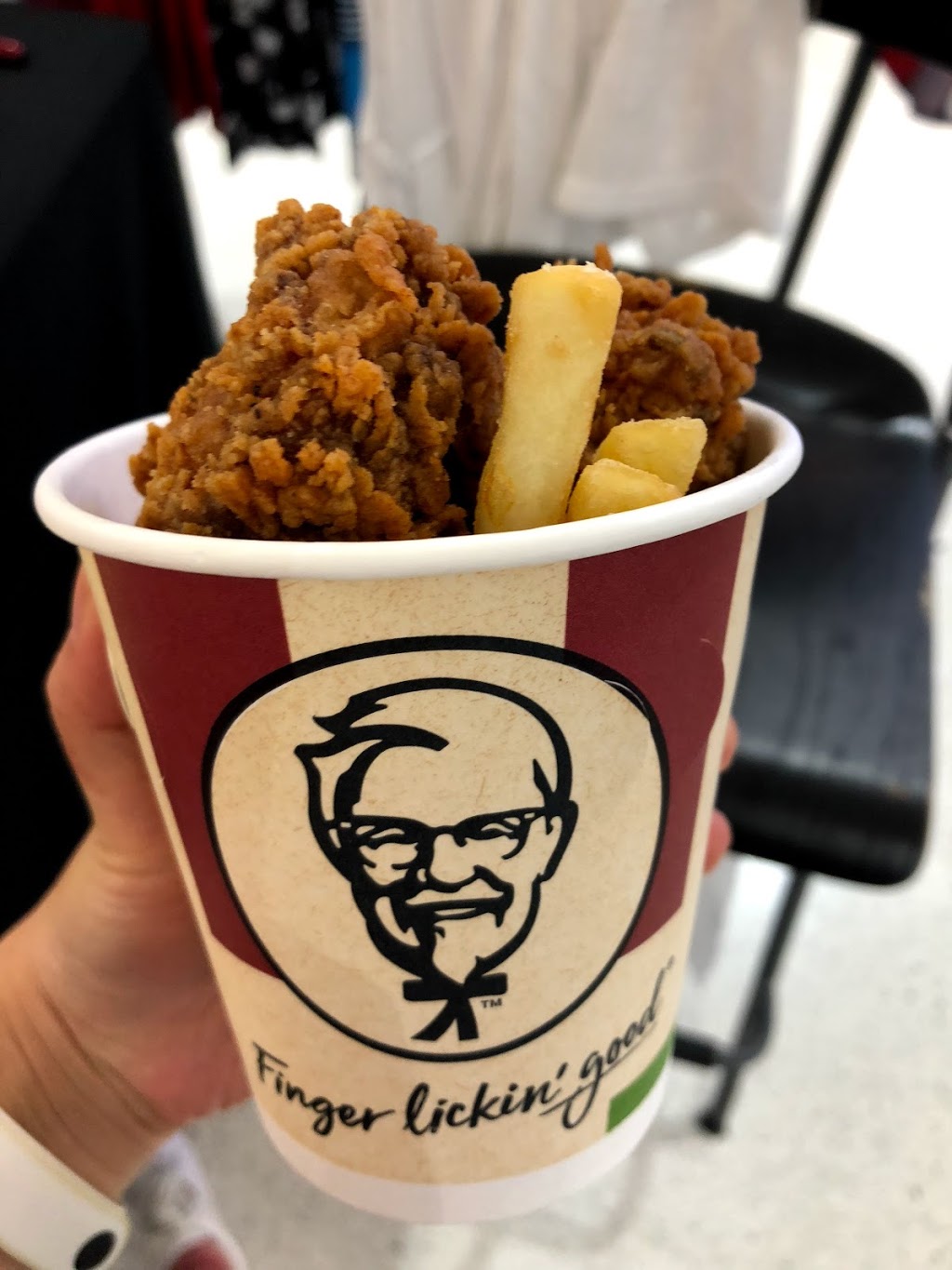 KFC Strathpine Food Court | meal takeaway | Shop g94/295 Gympie Rd, Strathpine QLD 4500, Australia | 0732052813 OR +61 7 3205 2813