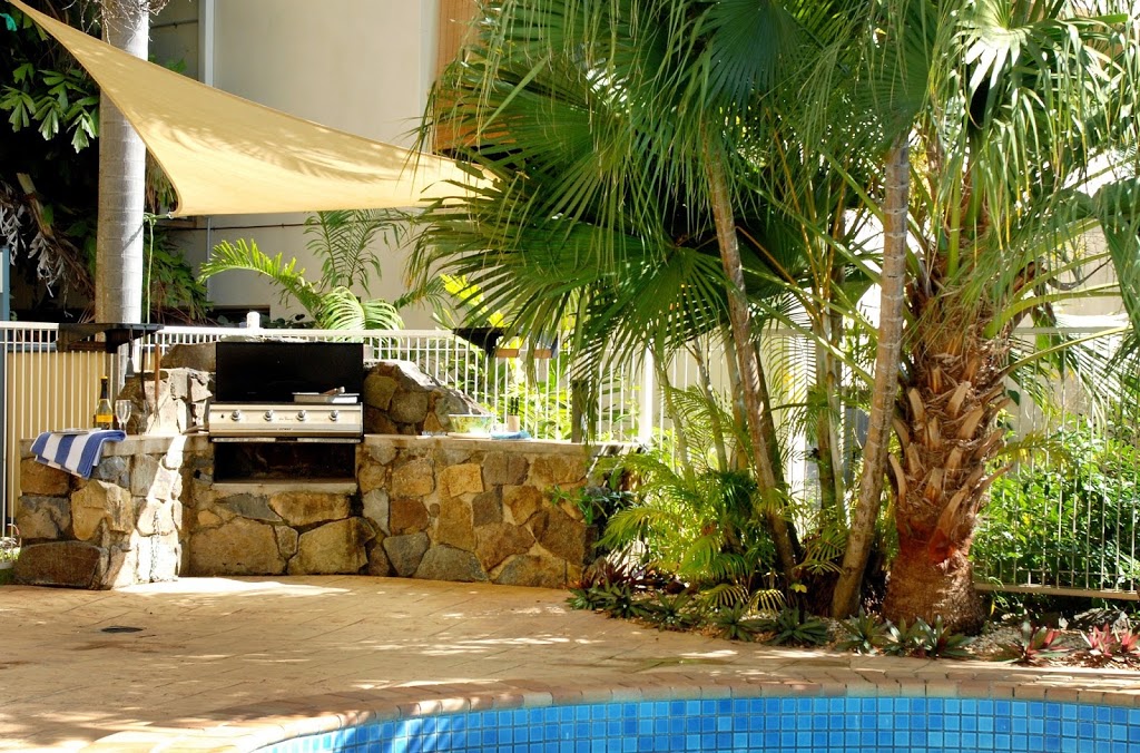 Coral Sea Vista Apartments | 5 Hermitage Dr, Airlie Beach QLD 4802, Australia | Phone: (07) 4948 1898