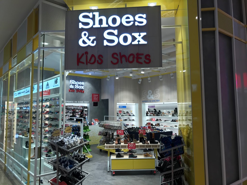 Shoes & Sox Chadstone | 1341 Dandenong Rd, Chadstone VIC 3148, Australia | Phone: (03) 9569 8564