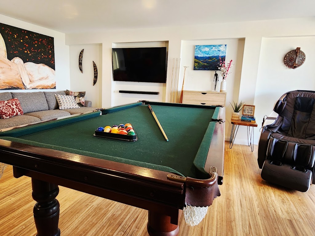 Panorama Spa Retreat in Blue Mountains | 14 Panorama Cres, Wentworth Falls NSW 2782, Australia | Phone: 0412 541 620