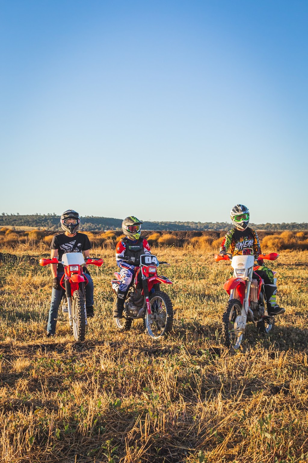 Hobbstography | 8 Bantry Rd, Scrubby Mountain QLD 4356, Australia | Phone: 0427 321 296