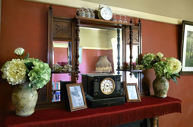 Secret Garden Cottage | 12 Mort St, Katoomba NSW 2780, Australia | Phone: 0418 105 543