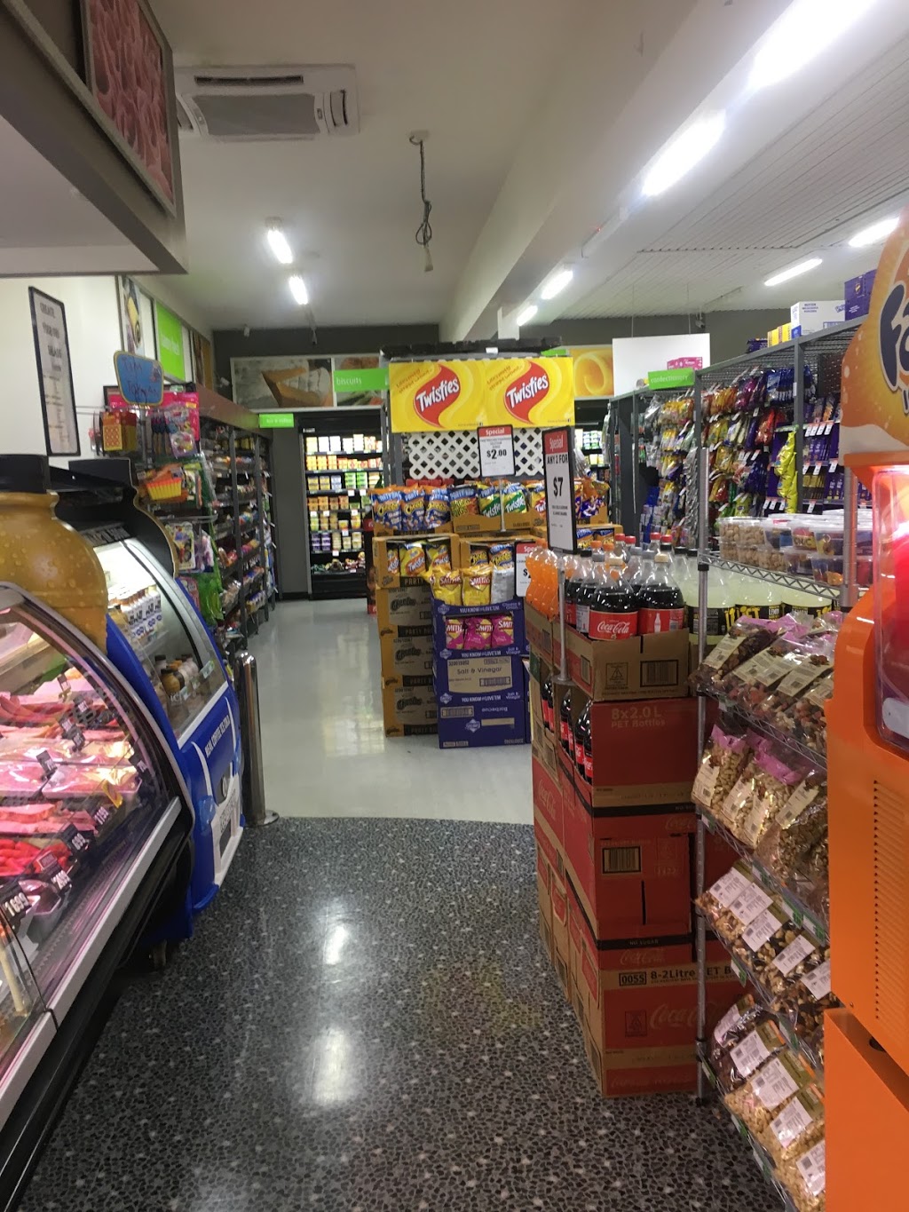 FoodWorks | supermarket | Wynnum Rd &, Randall Rd, Wynnum West QLD 4178, Australia | 0733963487 OR +61 7 3396 3487