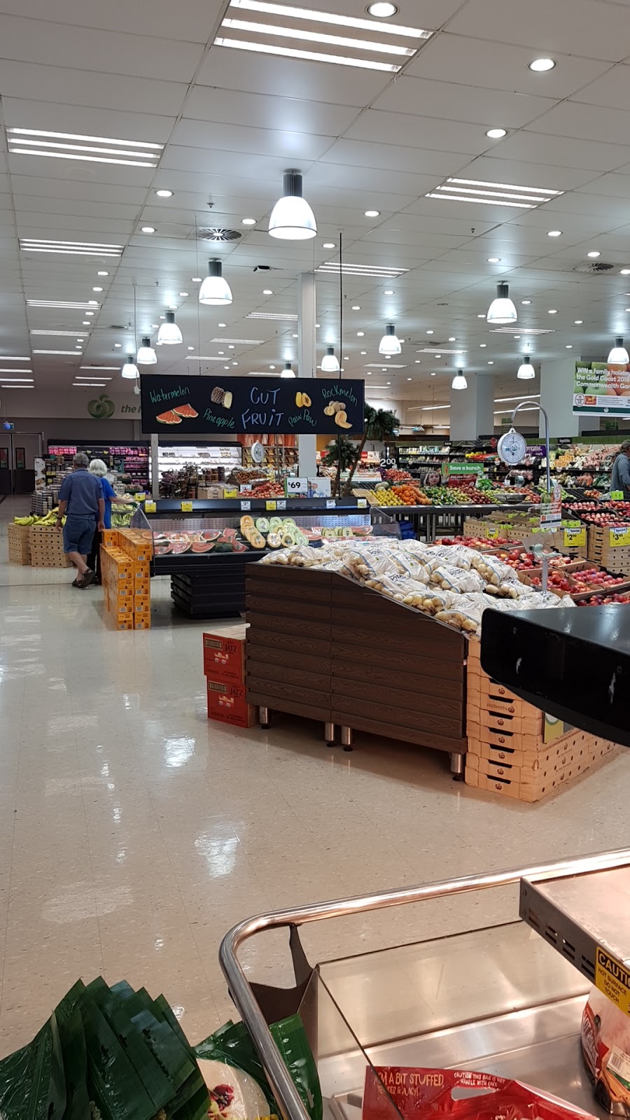 Woolworths Ooralea | supermarket | Broadsound Rd, South Mackay QLD 4740, Australia | 0748987116 OR +61 7 4898 7116