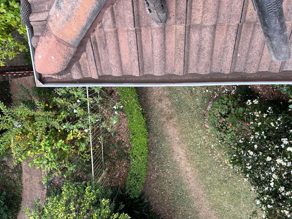 Bens Western Sydney Gutter Cleaning | 54 Milky Way, Campbelltown NSW 2560, Australia | Phone: 0434 431 370
