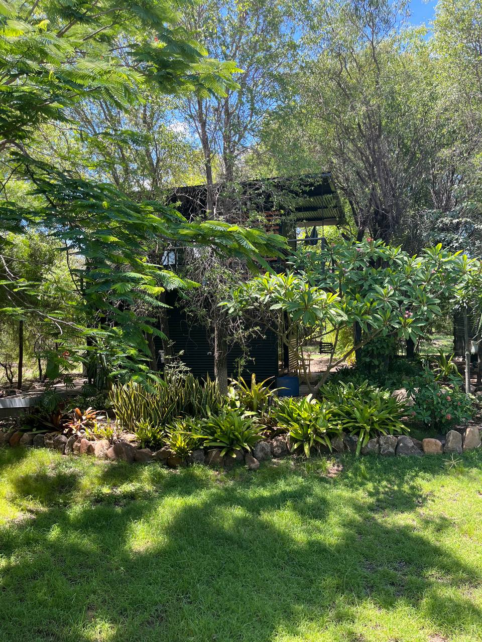 Stay At Cubby | 3 Old Reward Rd, Rubyvale QLD 4702, Australia | Phone: 0486 046 122