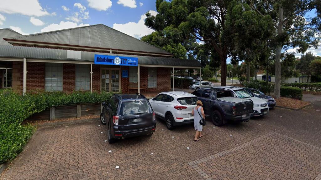 JQ Physiotherapy Abbotsbury | Shop 8 60/68 Stockdale Cres, Abbotsbury NSW 2176, Australia | Phone: (02) 8729 8333