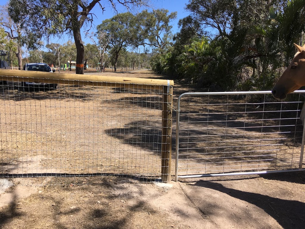 Just Family Fencing |  | 2 Heights Entrance, Agnes Water QLD 4677, Australia | 0417709220 OR +61 417 709 220