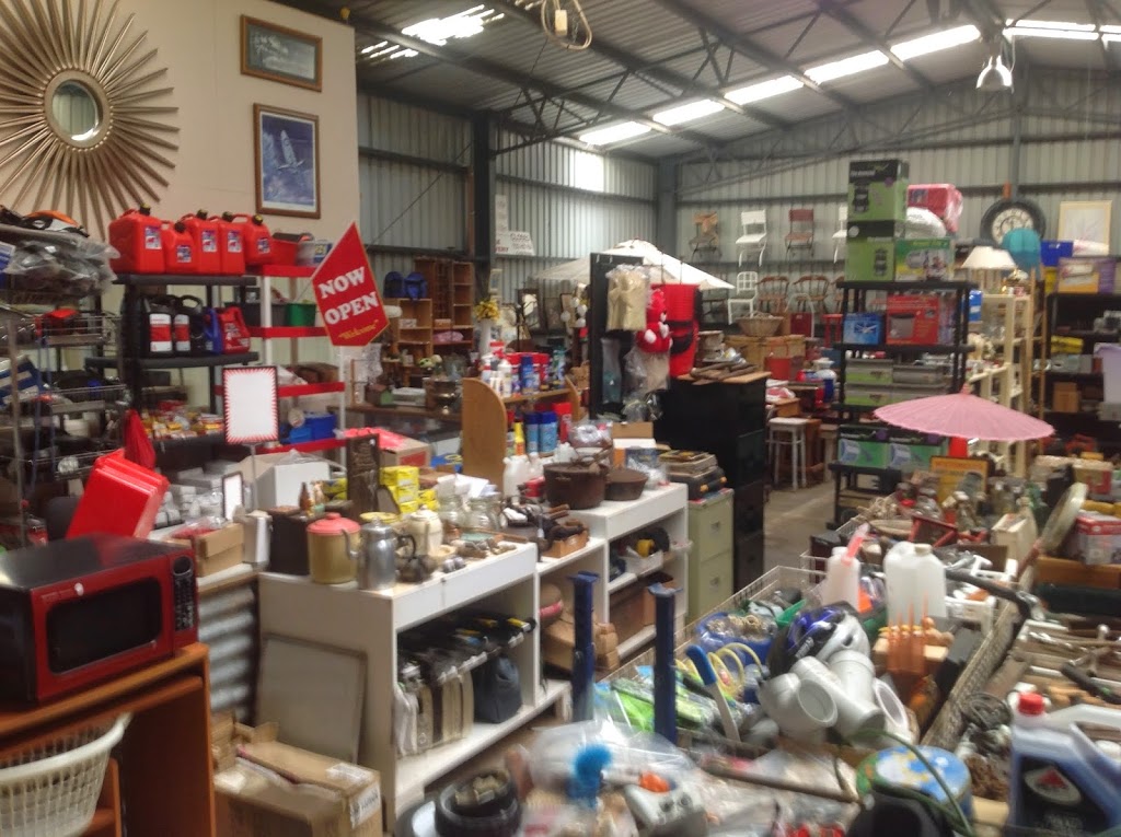 Neerim South 2nd Hand Store | furniture store | 41-43 Queen St, Neerim South VIC 3831, Australia | 0456818787 OR +61 456 818 787