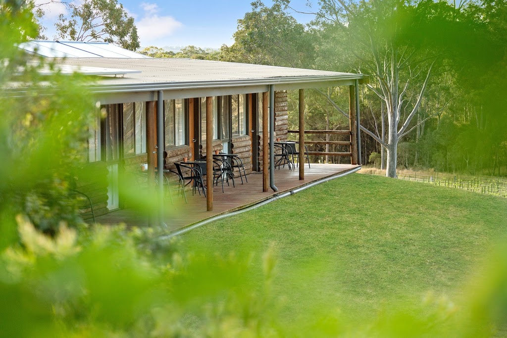 Wine Country Retreat |  | 1476 Wine Country Dr, North Rothbury NSW 2335, Australia | 0466593358 OR +61 466 593 358
