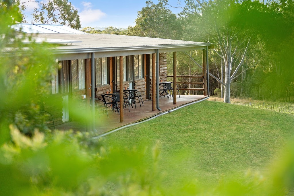 Wine Country Retreat | 1476 Wine Country Dr, North Rothbury NSW 2335, Australia | Phone: 0466 593 358