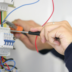 DOREEN QUALIFIED ELECTRICIAN | electrician | 5 Orient Dr, Doreen VIC 3754, Australia | 0431152801 OR +61 431 152 801