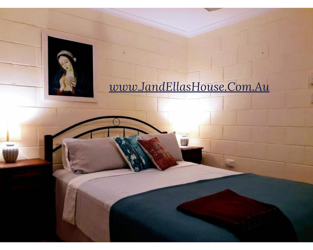 J and Ellas Holiday House | lodging | Helen St, Cooktown QLD 4895, Australia | 0491080070 OR +61 491 080 070