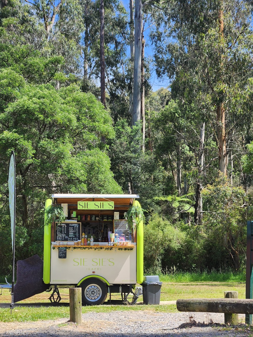 Sie Sies Cafe | Maroondah Dam, Access Road, Healesville VIC 3140, Australia | Phone: 0488 116 630