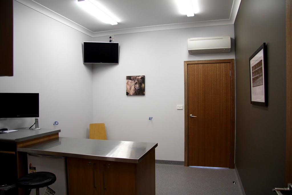 Adelaide Plains Veterinary Surgery | veterinary care | 6 Gawler Rd, Two Wells SA 5501, Australia | 0885203600 OR +61 8 8520 3600