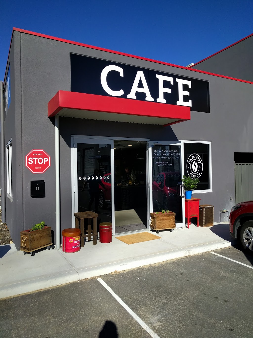 The Electric Bean Co | cafe | 1 Merino Entrance, Cockburn Central WA 6164, Australia | 0423384172 OR +61 423 384 172