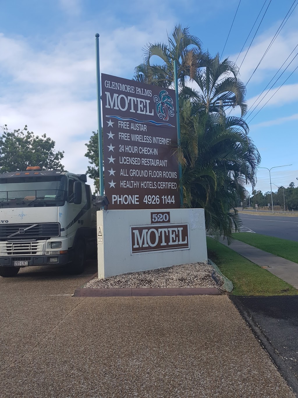 Glenmore Palms Motel | 520 Bruce Hwy, North Rockhampton QLD 4701, Australia | Phone: (07) 4926 1144