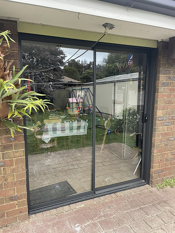 Specialised Glass and Glazing | 988 Black Forest Dr, Woodend VIC 3442, Australia | Phone: 0401 487 723