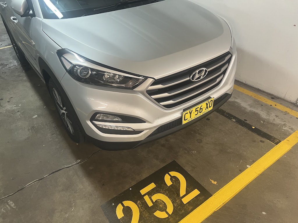 Repairhub Greystanes | Unit 1, 1 Foundation Pl Greystanes, Pemulwuy NSW 2145, Australia | Phone: (02) 8660 3900