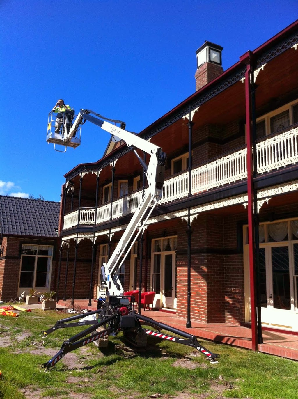 Spider Lift Hire, Difficult Access | 16 Russell St, Nunawading VIC 3131, Australia | Phone: 1300 522 399