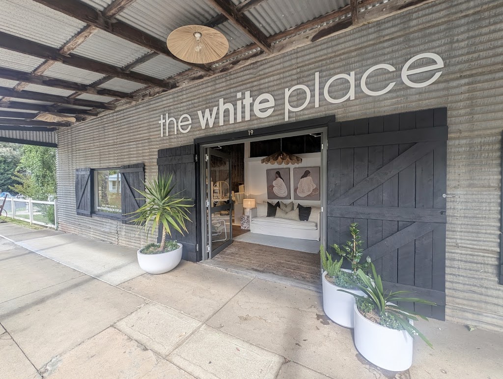 The White Place | 19 Pym St, Millthorpe NSW 2798, Australia | Phone: 0403 638 661