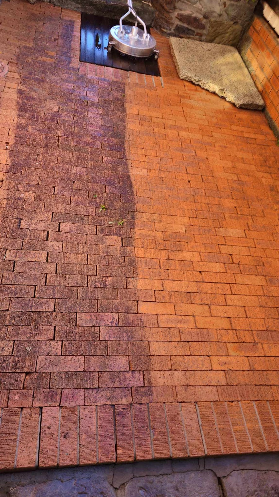Active pressure washing | 6 Carbine Cl, Maryland NSW 2287, Australia | Phone: 0476 908 716