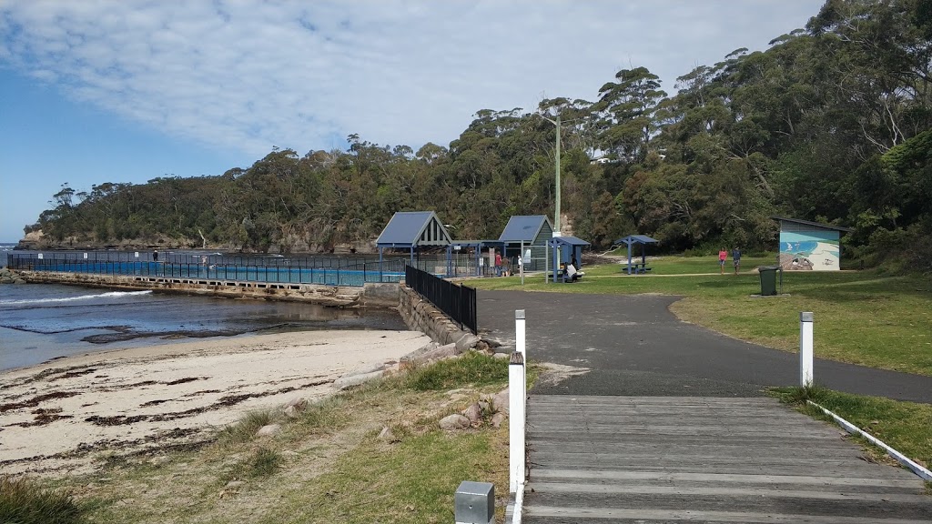 Ulladulla Sea Pool | Southern end of, Ulladulla Harbour, Ulladulla NSW 2539, Australia | Phone: (02) 4444 8811