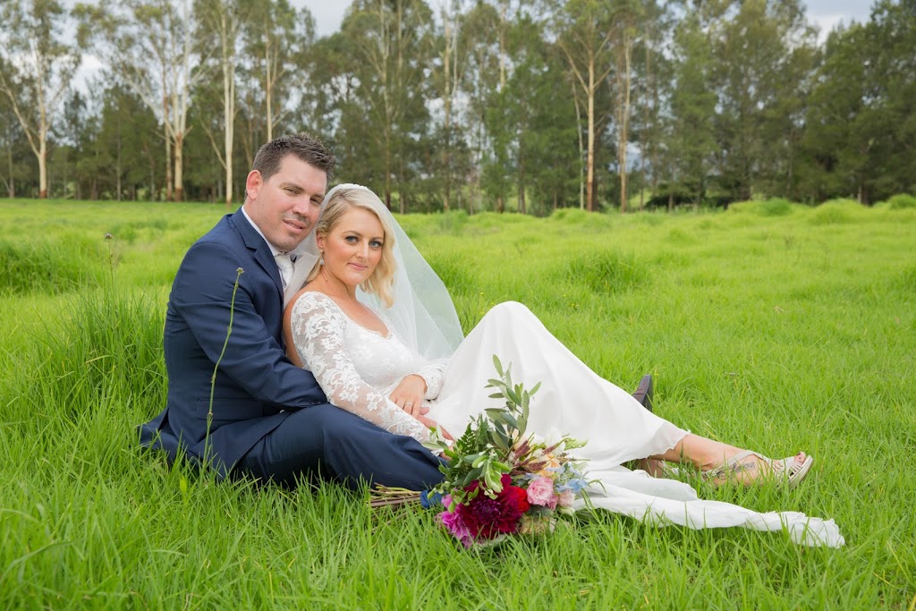 Simone’s Photography |  | 105 Picketts Valley Rd, Picketts Valley NSW 2251, Australia | 0423854558 OR +61 423 854 558