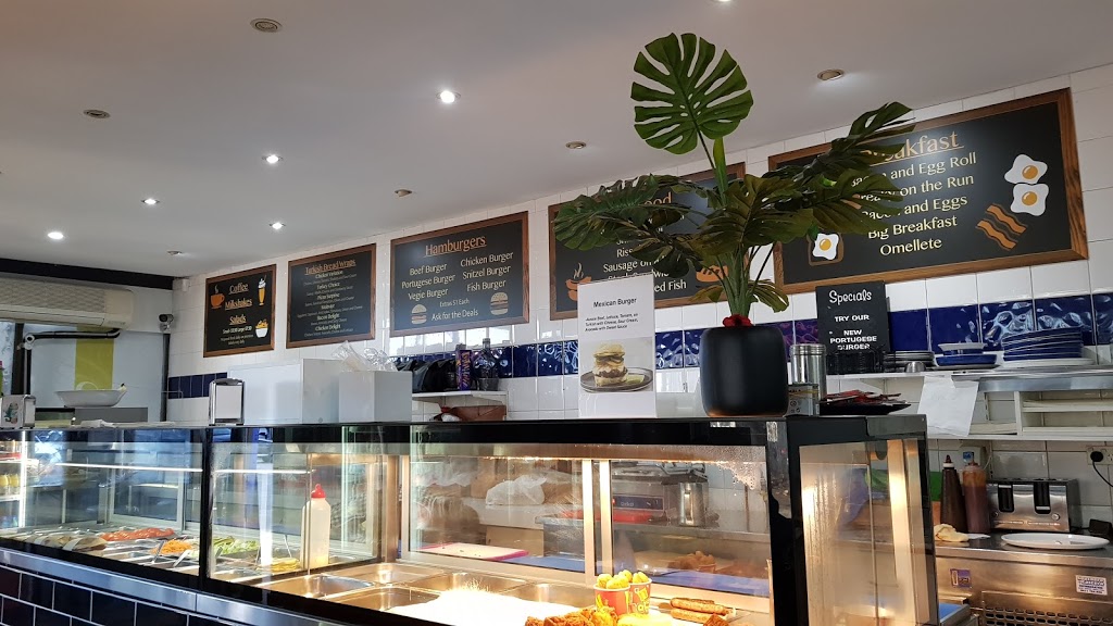 Eureka Cafe | cafe | 1/30 Airds Rd, Minto NSW 2566, Australia | 0298202506 OR +61 2 9820 2506