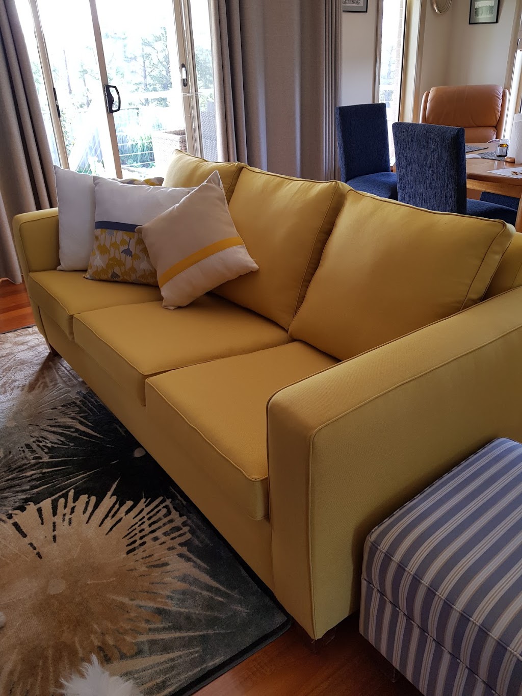 De Luxe Upholstery | furniture store | Powell St, Yagoona NSW 2199, Australia | 0455114225 OR +61 455 114 225
