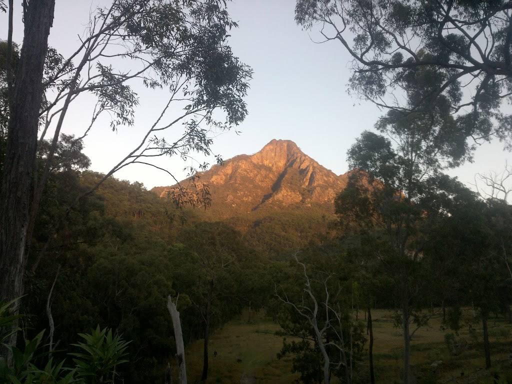 Yellowpinch Carpark | Mount Barney, Mountbarney Lodge, 1093 Upper Logan Rd, Mount Barney QLD 4287, Australia