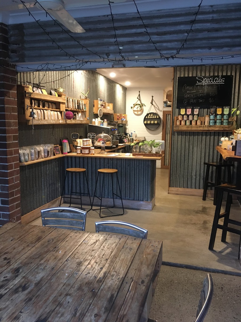 The Tin Shed Nowra | cafe | 9 Pleasant Way, Nowra NSW 2541, Australia | 0409992109 OR +61 409 992 109
