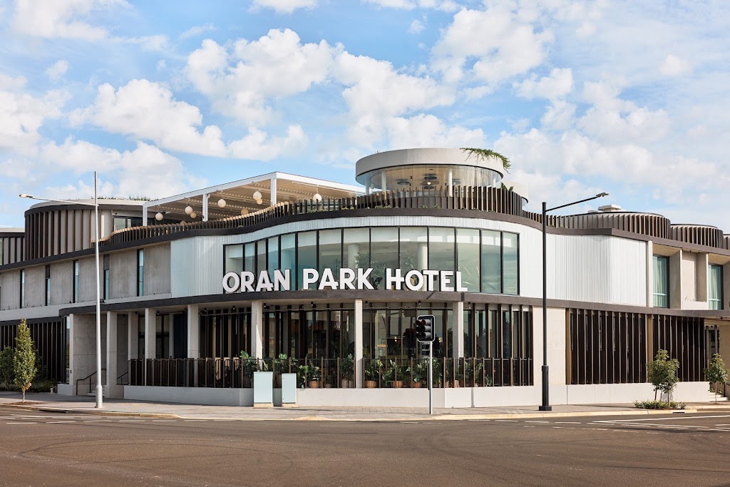 Oran Park Hotel | 81 Central Ave, Oran Park NSW 2570, Australia | Phone: (02) 8884 2830
