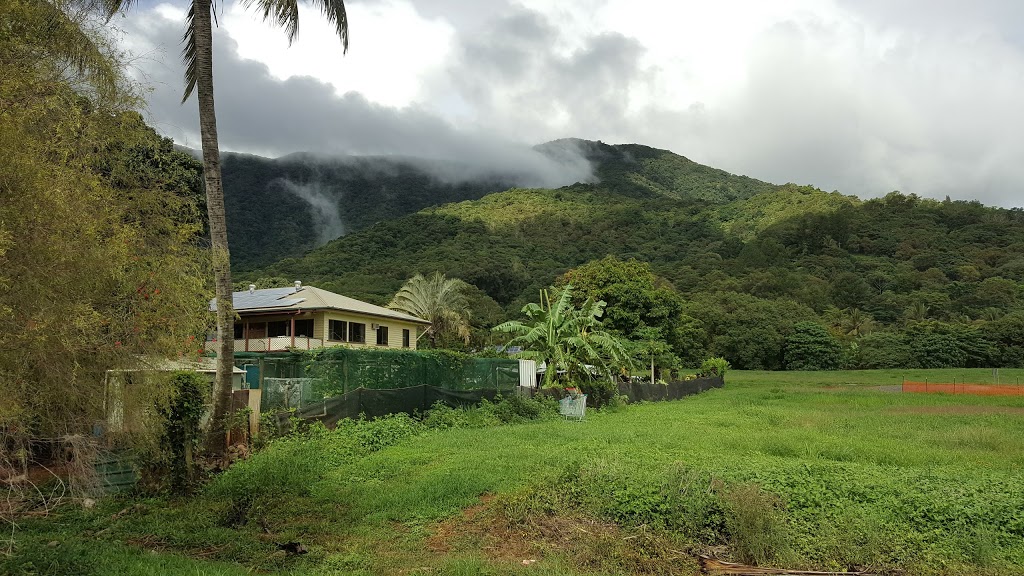 Springbrook Avenue Park Cairns | park | 129- 143 Springbrook Avenue, Redlynch QLD 4870, Australia | 0740443044 OR +61 7 4044 3044