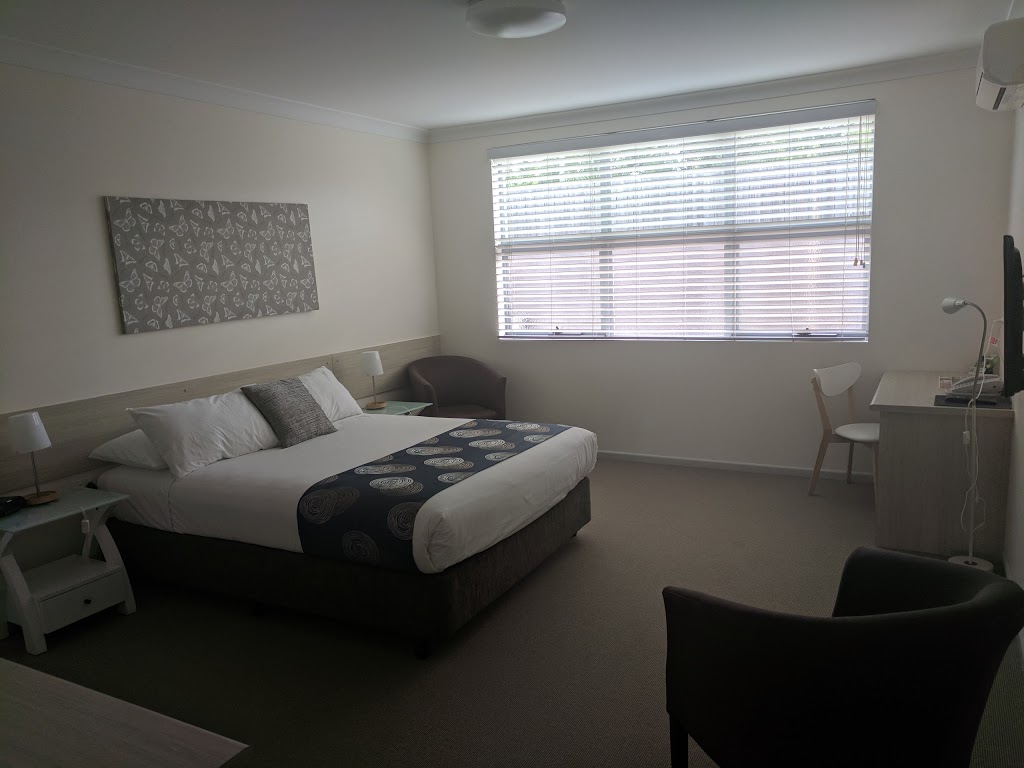 The Coast Motel | 52-72 Scenic Hwy, Yeppoon QLD 4703, Australia | Phone: (07) 4930 2325