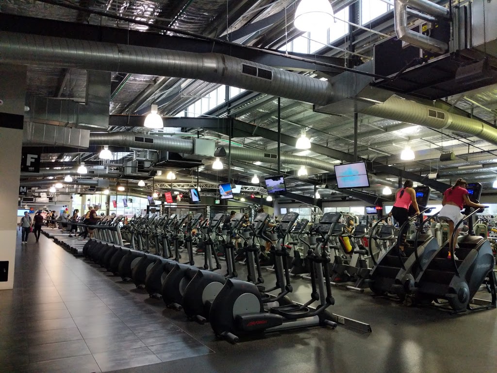 Crunch Fitness Alexandria | gym | 2/93 ORiordan St, Alexandria NSW 2015, Australia | 0280888808 OR +61 2 8088 8808