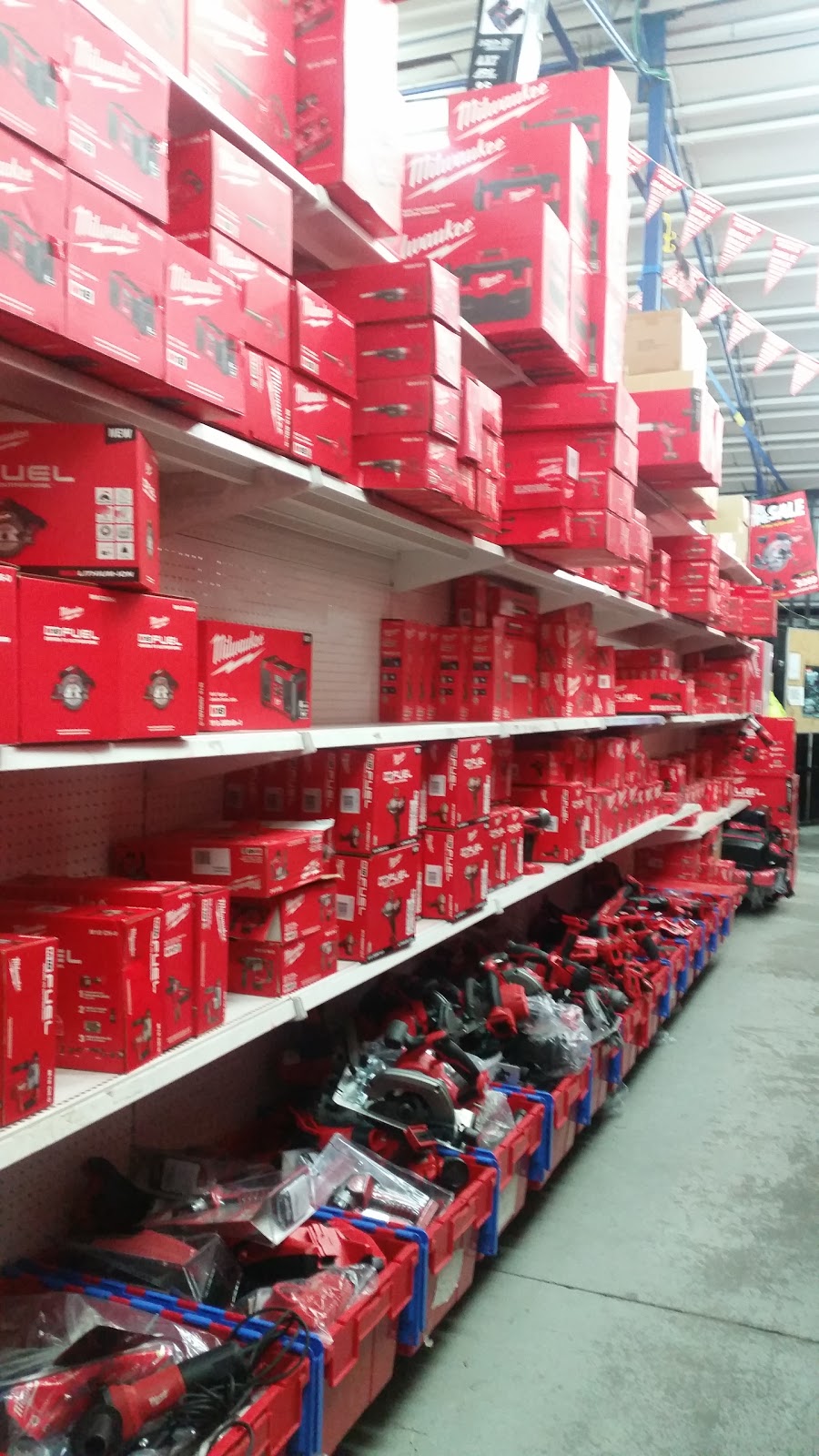 Sydney Tools Smithfield | hardware store | 45 Victoria St, Smithfield NSW 2164, Australia | 0297560792 OR +61 2 9756 0792