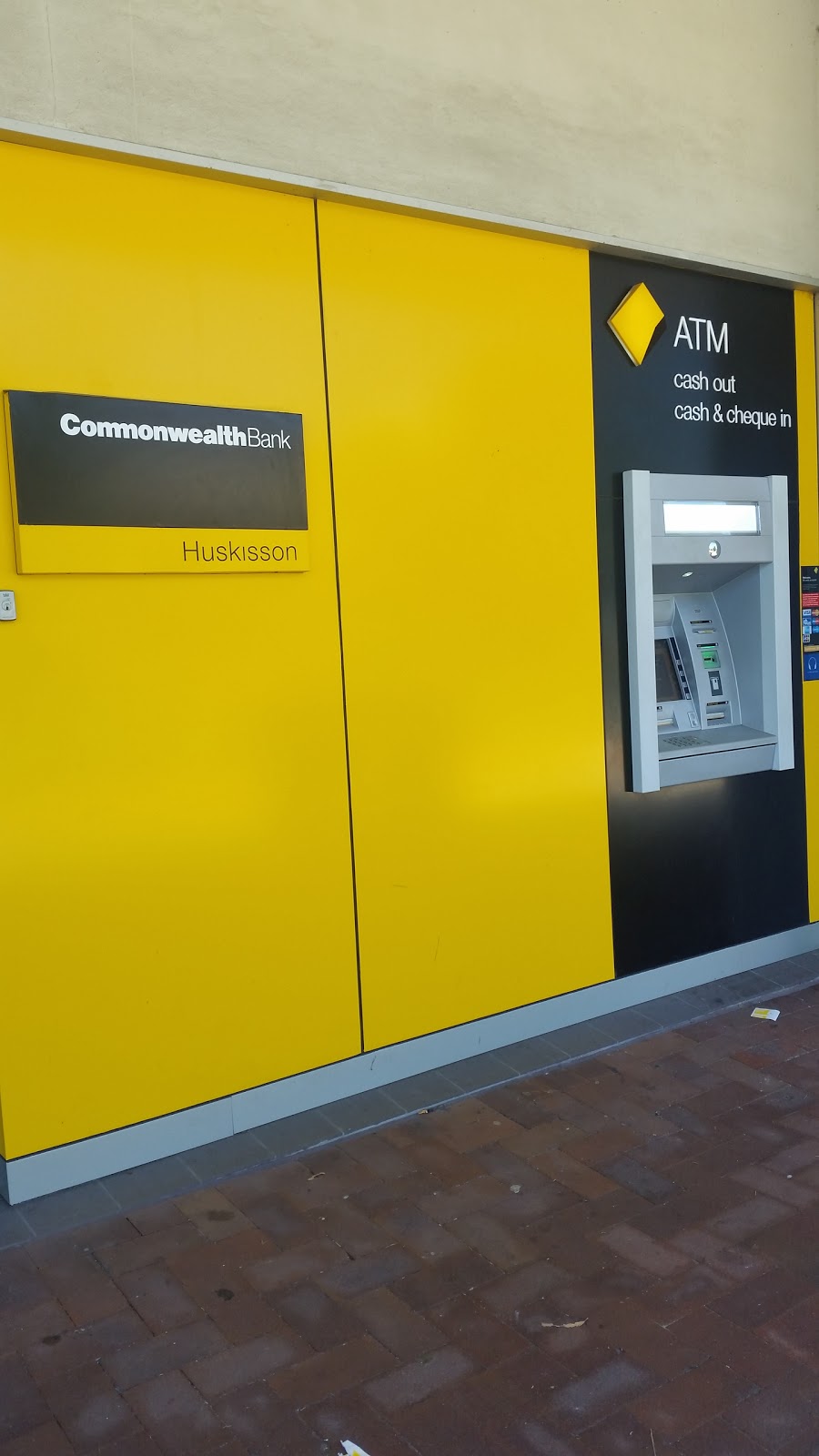 Commonwealth Bank | bank | Shop 3/47 Owen St, Huskisson NSW 2540, Australia | 0244283833 OR +61 2 4428 3833