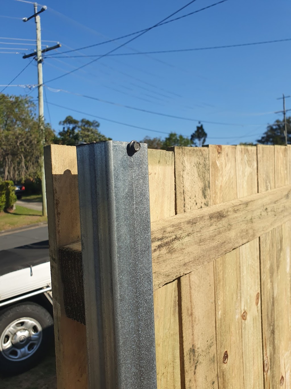 AAA Fencing & Supplies | general contractor | 1/5 Kimberley Rd, Burleigh Heads QLD 4220, Australia | 0755221993 OR +61 7 5522 1993