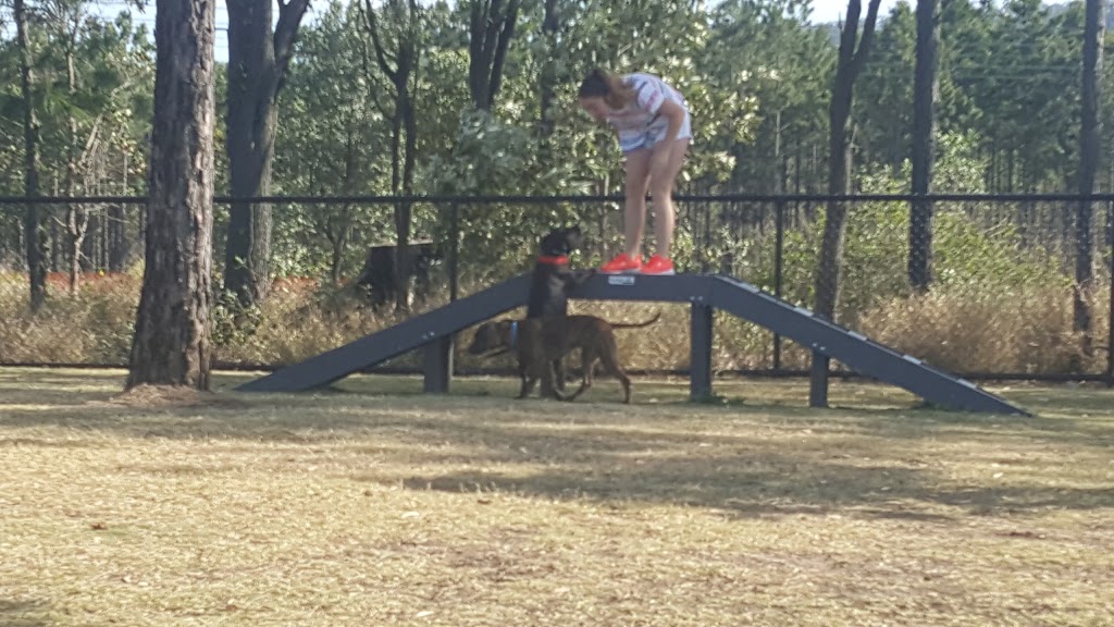 Yarrabilba Dog Park | park | Darlington Dr, Yarrabilba QLD 4207, Australia