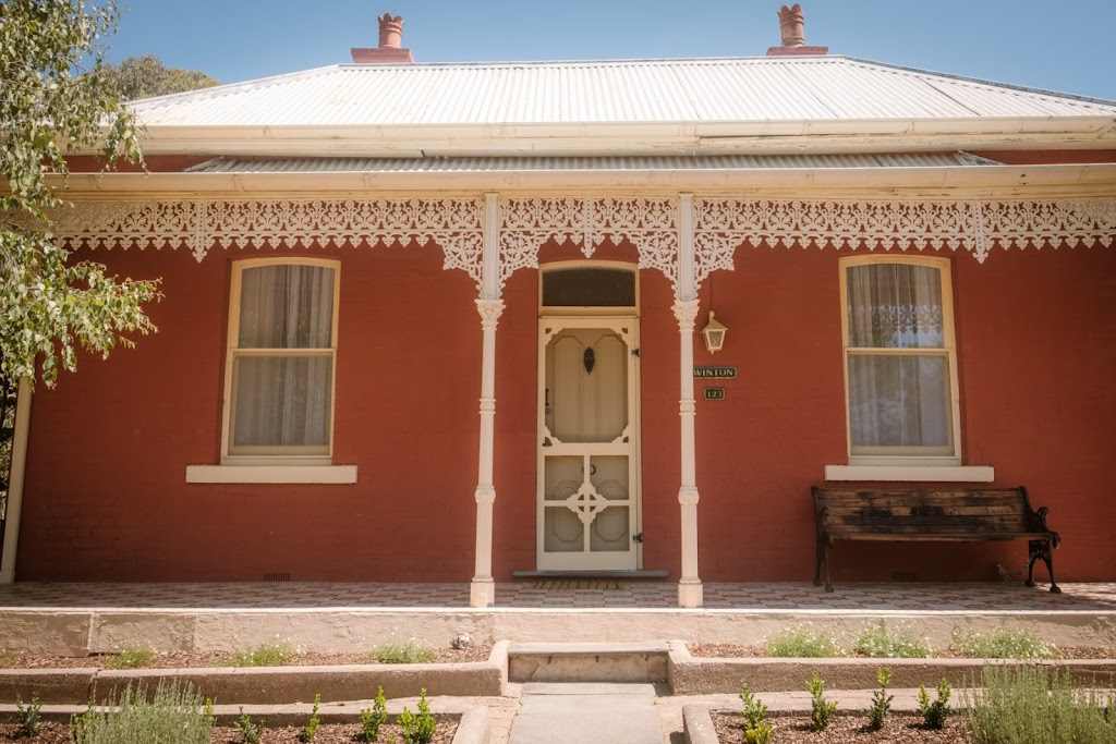 Winton Cottage | 123 High St, Maldon VIC 3463, Australia | Phone: 0422 617 330