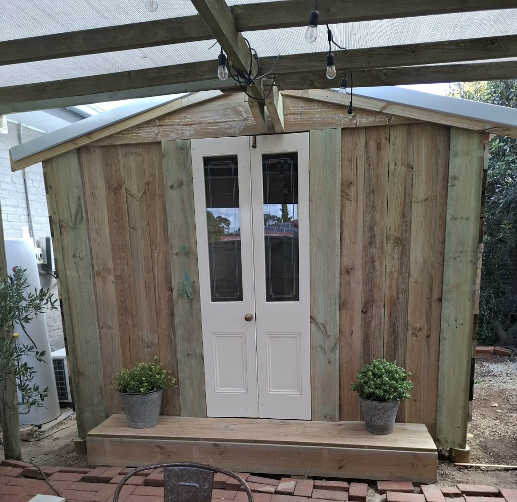 Ravenstone Cabins | 850 Glenburnie Rd, Whittlesea VIC 3757, Australia | Phone: 0408 437 686